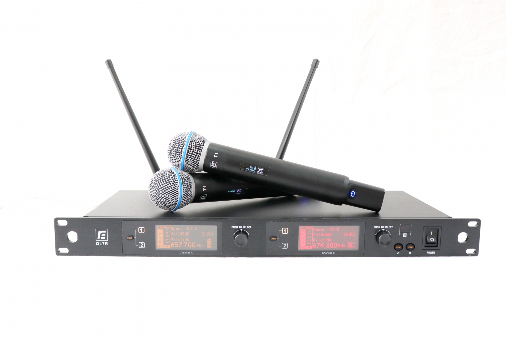 RFIntell QL7R/T1-A 651,800-683,400 МГц 2-канальная радиосистема с 2-мя ручными микрофонами в Ахтубинске